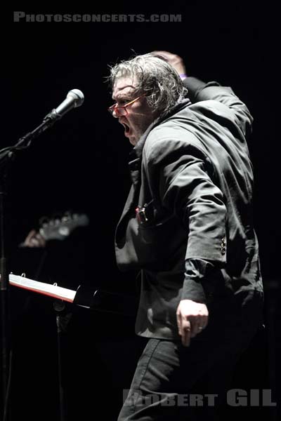 GLENN BRANCA ENSEMBLE - 2011-05-28 - PARIS - Espace Charlie Parker - Grande Halle - 